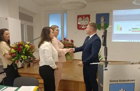 Radni Gminy Kołaczkowo udzielili absolutorium i wotum zaufania Wójtowi Mariuszowi Gomulskiemu