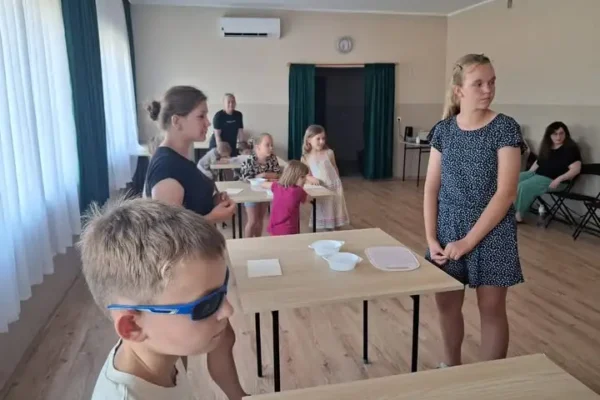 Wakacyjne warsztaty kulinarne w Cieślach Małych – pierwsze spotkanie za nami