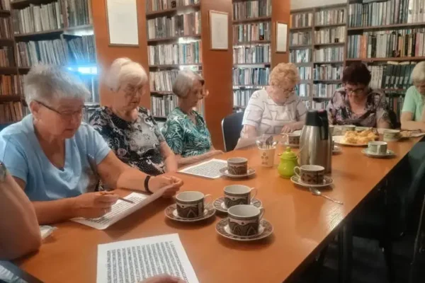 Seniorzy z Pyzdr świętowali zakończenie roku Treningu Umysłu z liczbą π