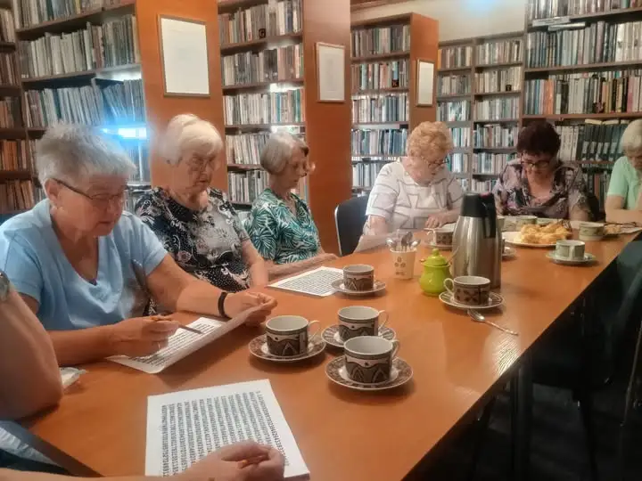 Seniorzy z Pyzdr świętowali zakończenie roku Treningu Umysłu z liczbą π