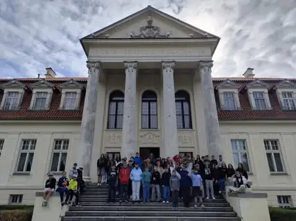 Uczniowie z Miłosławia odkrywają Wielkopolskę w ramach programu „Wielkopolska z klasą”