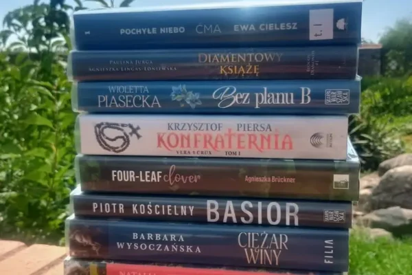 Biblioteka w Pyzdrach wzbogaciła się o nowości – czytelnicy wybrali tytuły