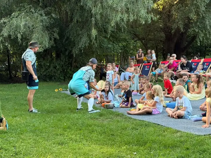 Teatr Fuzja na skateparku w Nekli – interaktywny spektakl dla najmłodszych