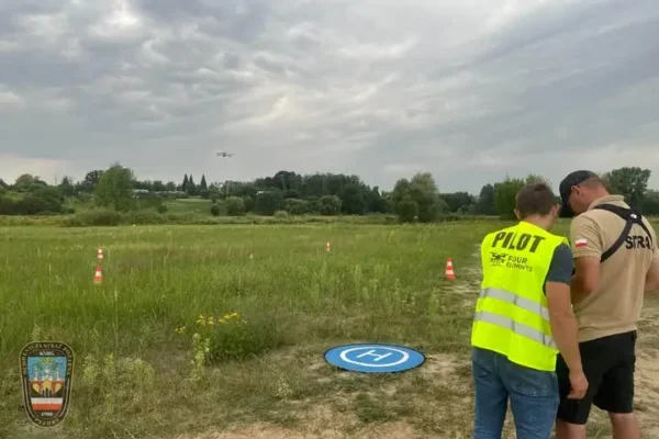 Strażacy z Pyzdr szkolą się na pilotów dronów