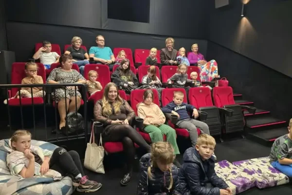 Kino za Rogiem w Kołaczkowie wraca po wakacjach z nadkompletem widzów